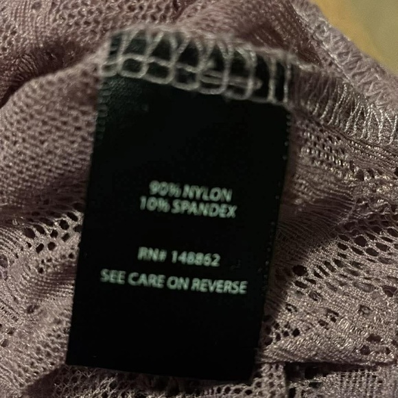 torrid Lavender Lace Short-Sleeve Tunic - Picture 3 of 3